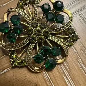 Vintage Gold and Green Brooch